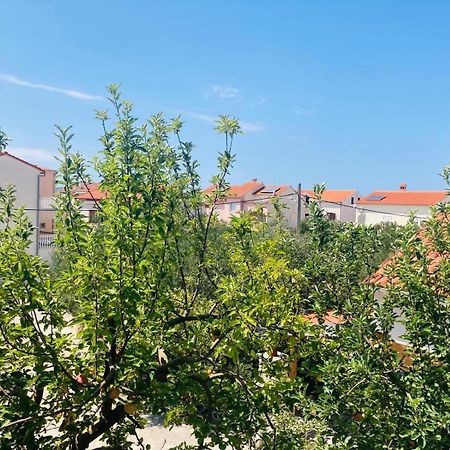 Apartment Mrkic Biograd Na Moru Exterior photo
