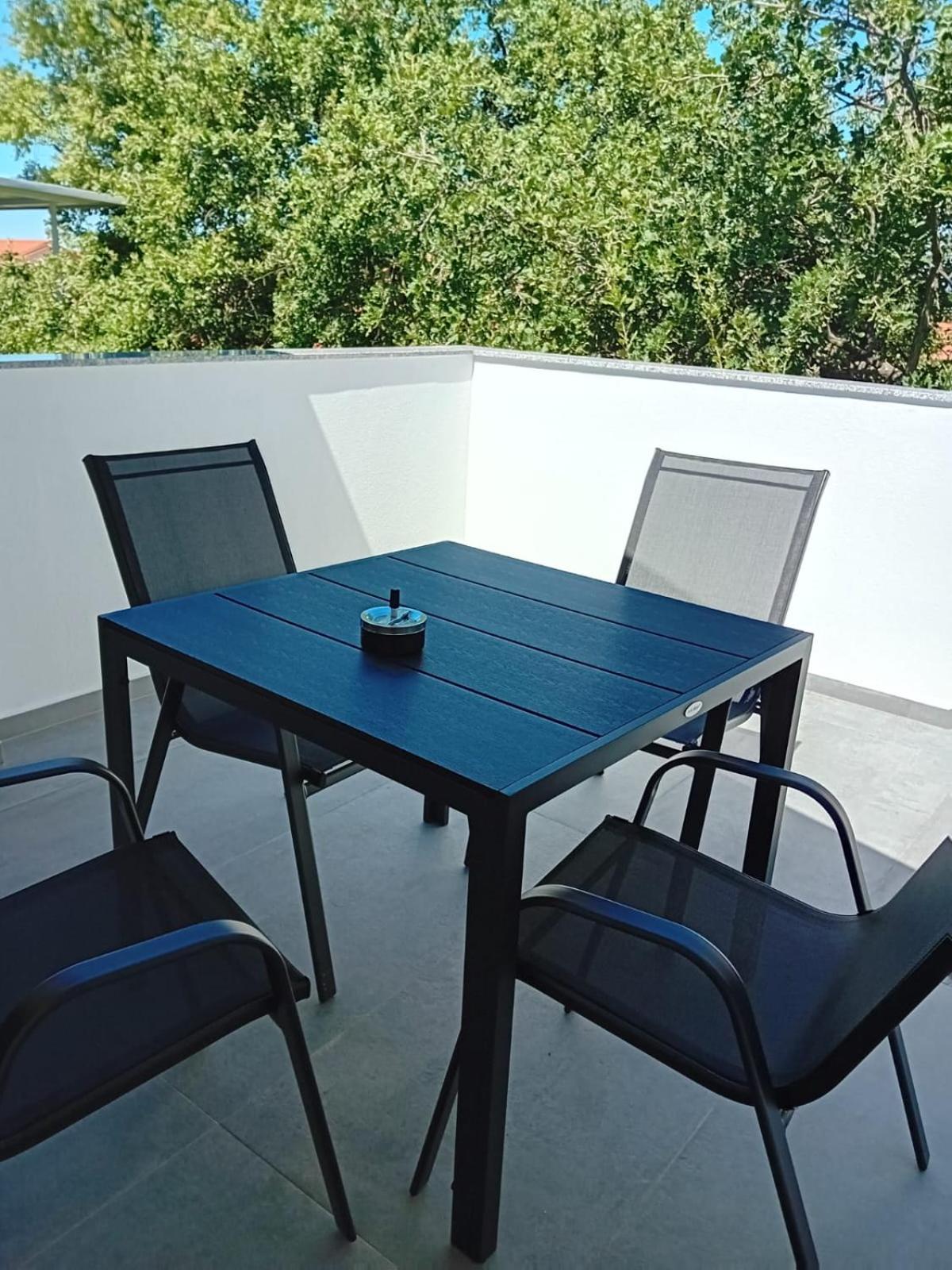 Apartment Mrkic Biograd Na Moru Exterior photo