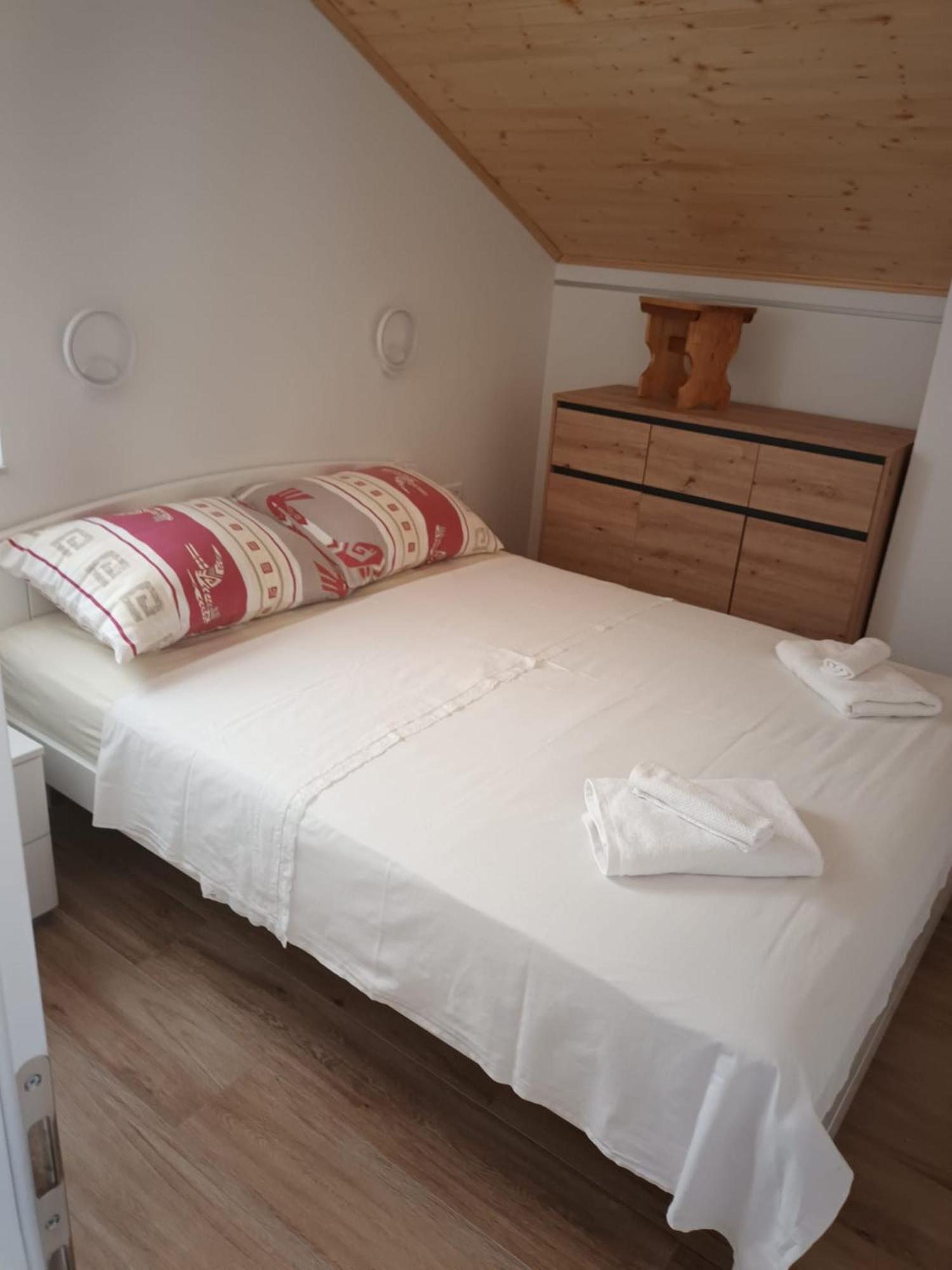 Apartment Mrkic Biograd Na Moru Exterior photo